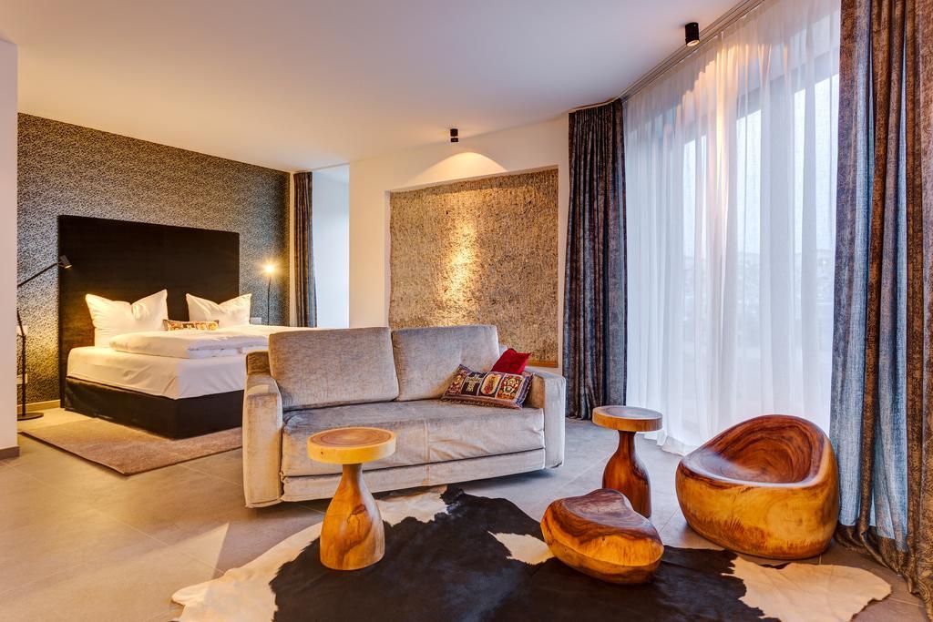 Im Bunker Aparthotel